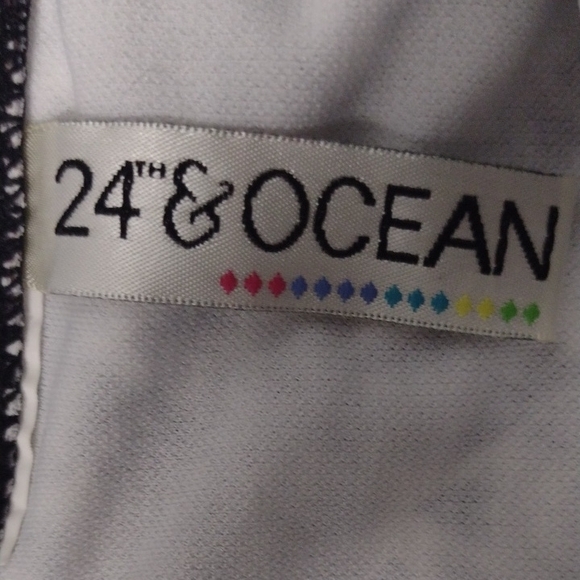 24th & Ocean Black and White Bikini Set - Picture 2 of 10